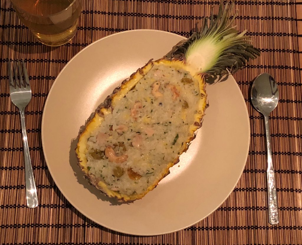 Khao Ob Sapparod<br>(Baked Rice with Pineapple)